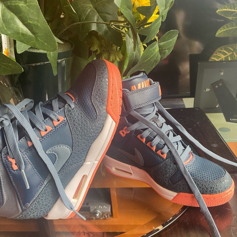 Nike Kids' Navy and Orange Sneakers